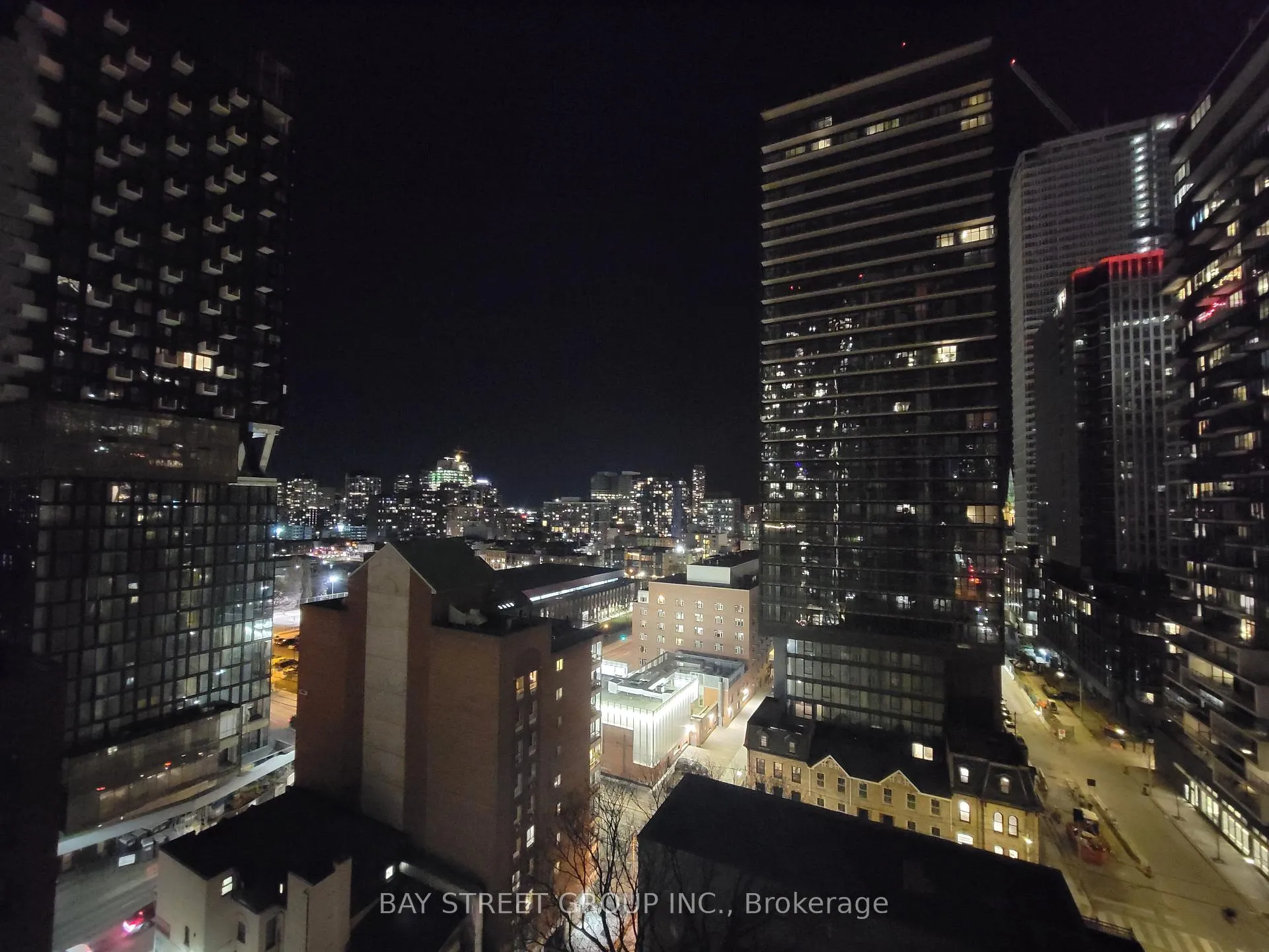 Photo 19 of Unit 1303, 65 Mutual St Street, Toronto, Church-Yonge Corridor — HOMEH