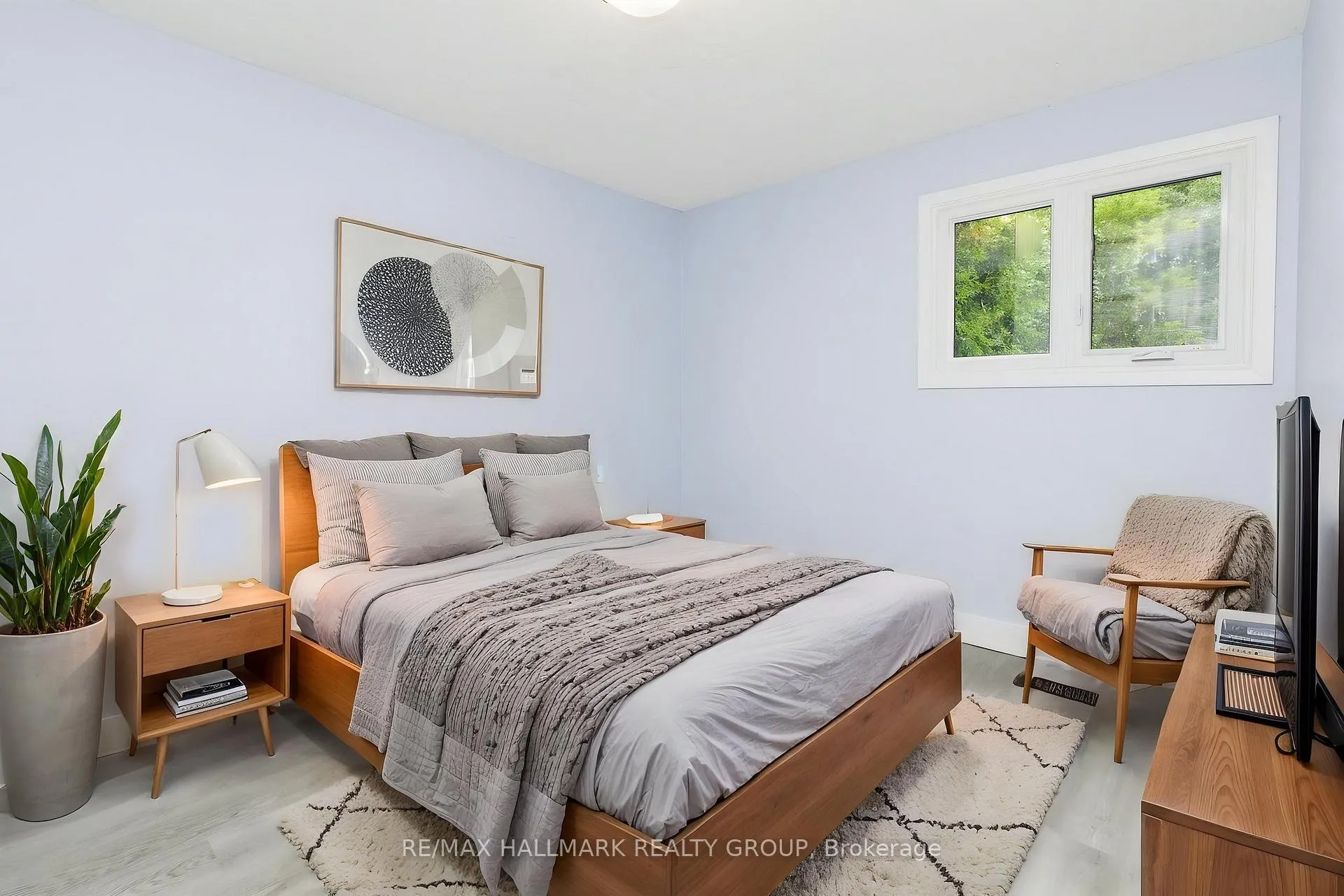 Photo 13 of 1259 Marenger Street, Ottawa, Convent Glen South — HOMEH