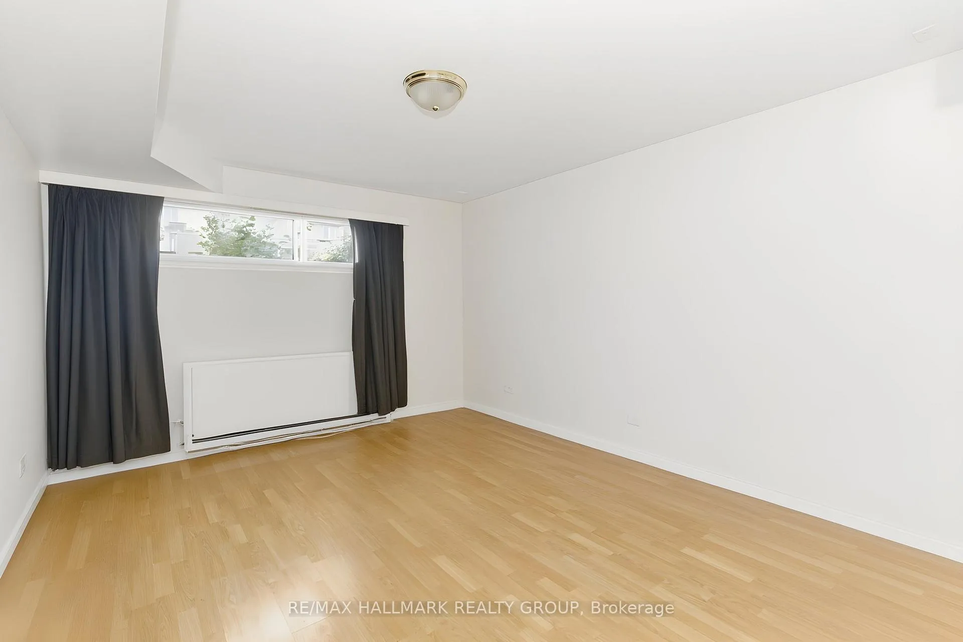 Photo 21 of 1259 Marenger Street, Ottawa, Convent Glen South — HOMEH