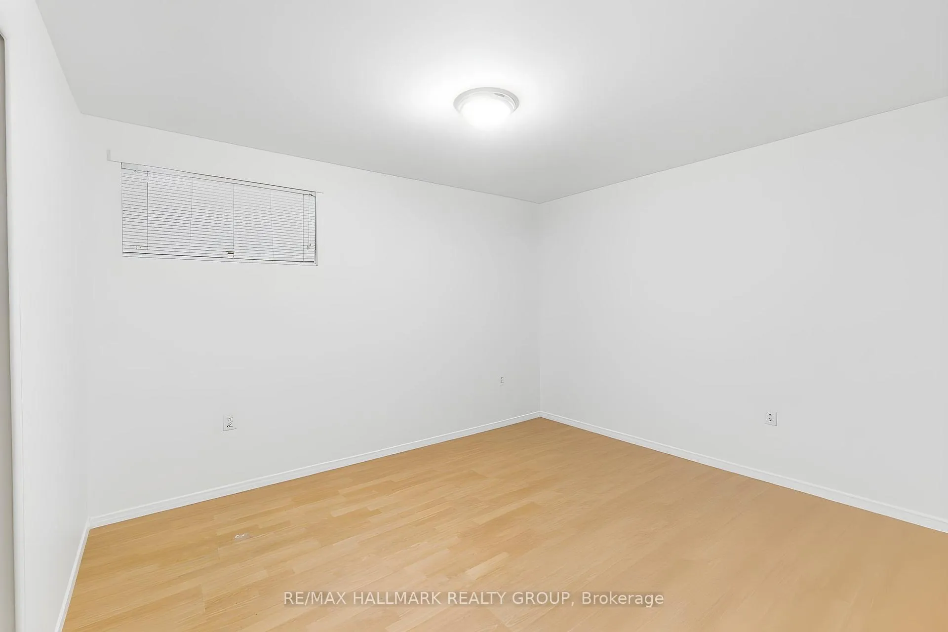 Photo 24 of 1259 Marenger Street, Ottawa, Convent Glen South — HOMEH