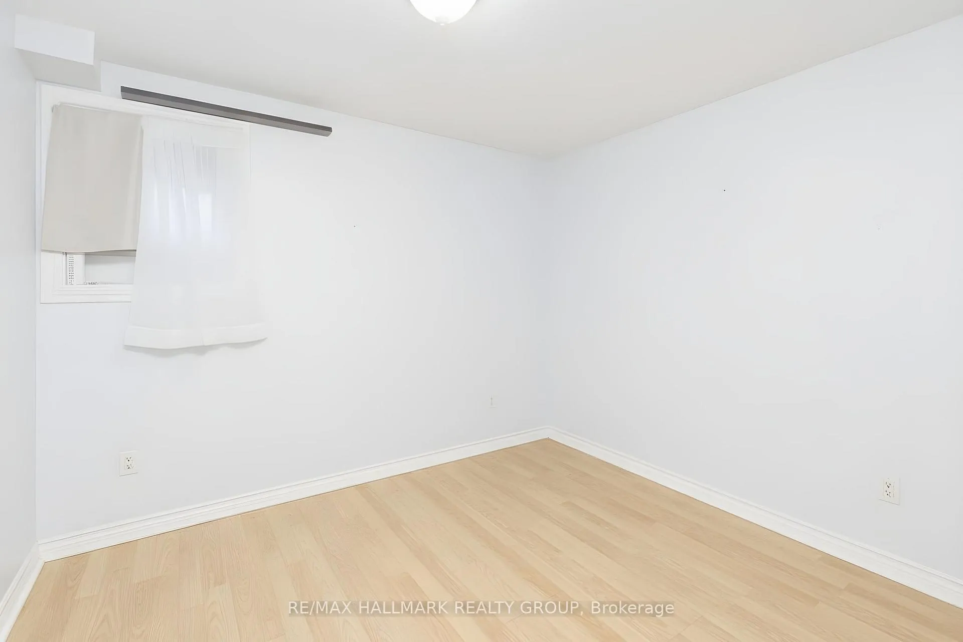 Photo 27 of 1259 Marenger Street, Ottawa, Convent Glen South — HOMEH