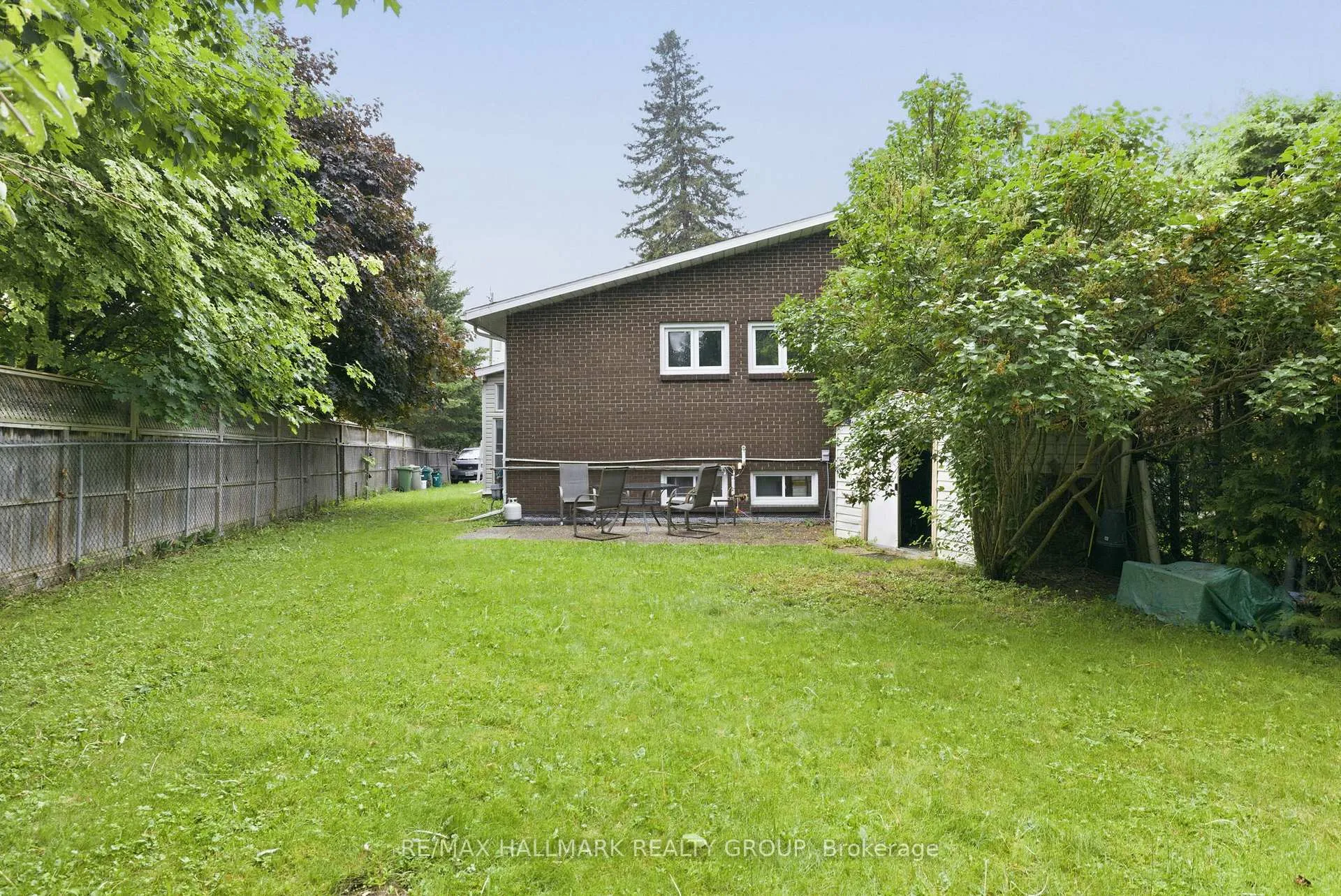 Photo 28 of 1259 Marenger Street, Ottawa, Convent Glen South — HOMEH