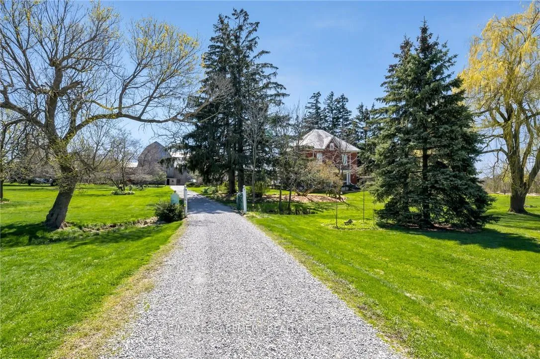 Photo 2 of 420 Ridge Road, Hamilton, Stoney Creek Mountain — HOMEH