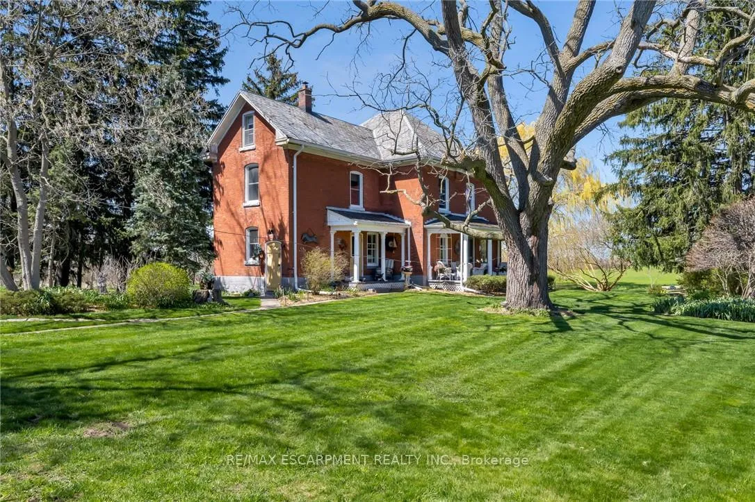Photo 4 of 420 Ridge Road, Hamilton, Stoney Creek Mountain — HOMEH