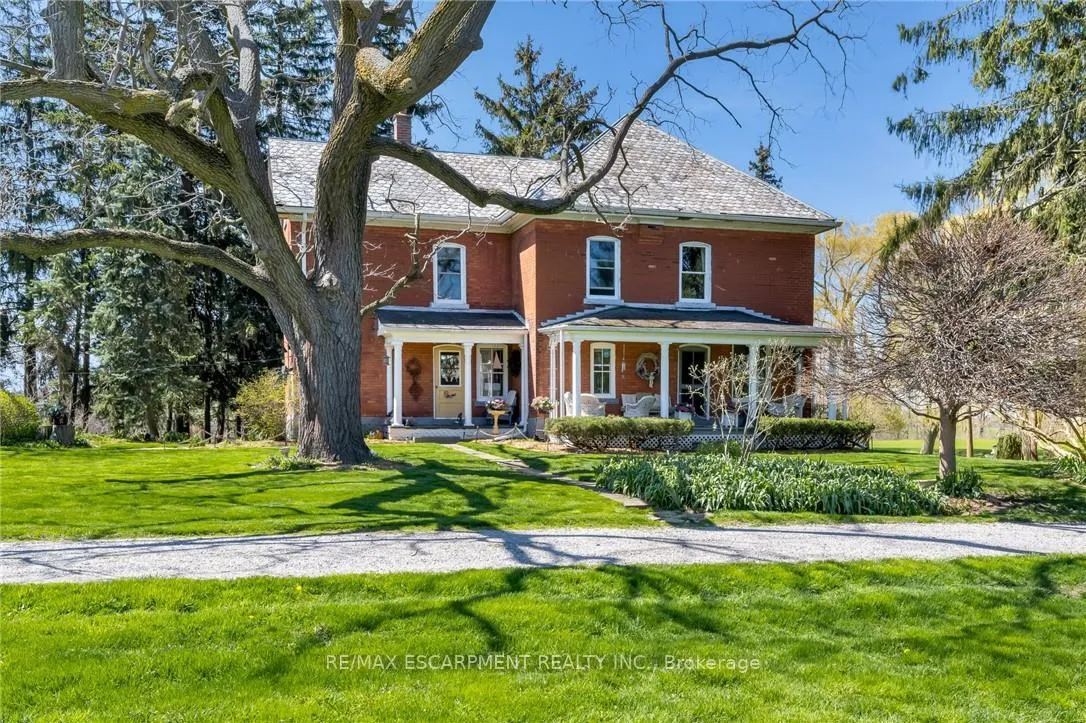 Photo 5 of 420 Ridge Road, Hamilton, Stoney Creek Mountain — HOMEH