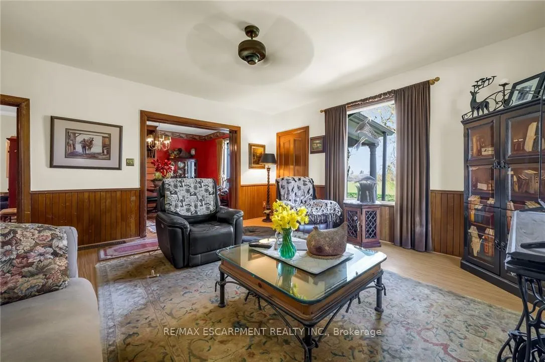 Photo 12 of 420 Ridge Road, Hamilton, Stoney Creek Mountain — HOMEH