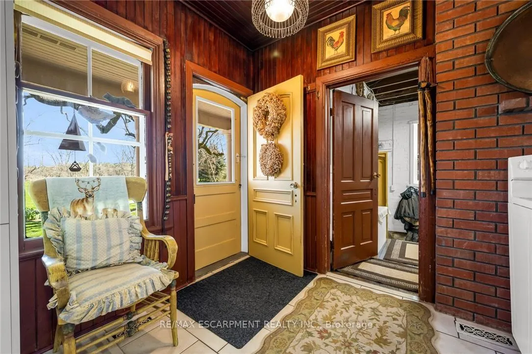 Photo 15 of 420 Ridge Road, Hamilton, Stoney Creek Mountain — HOMEH