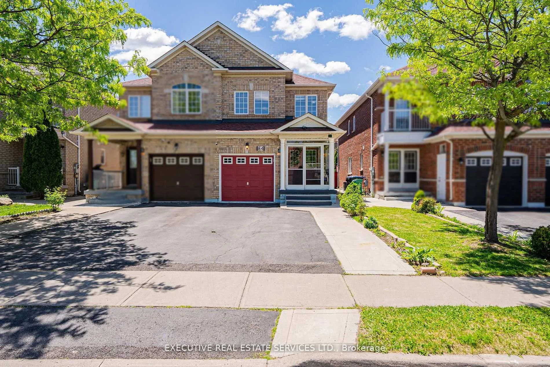 Photo 2 of 84 Dewridge Court, Brampton, Sandringham-Wellington — HOMEH