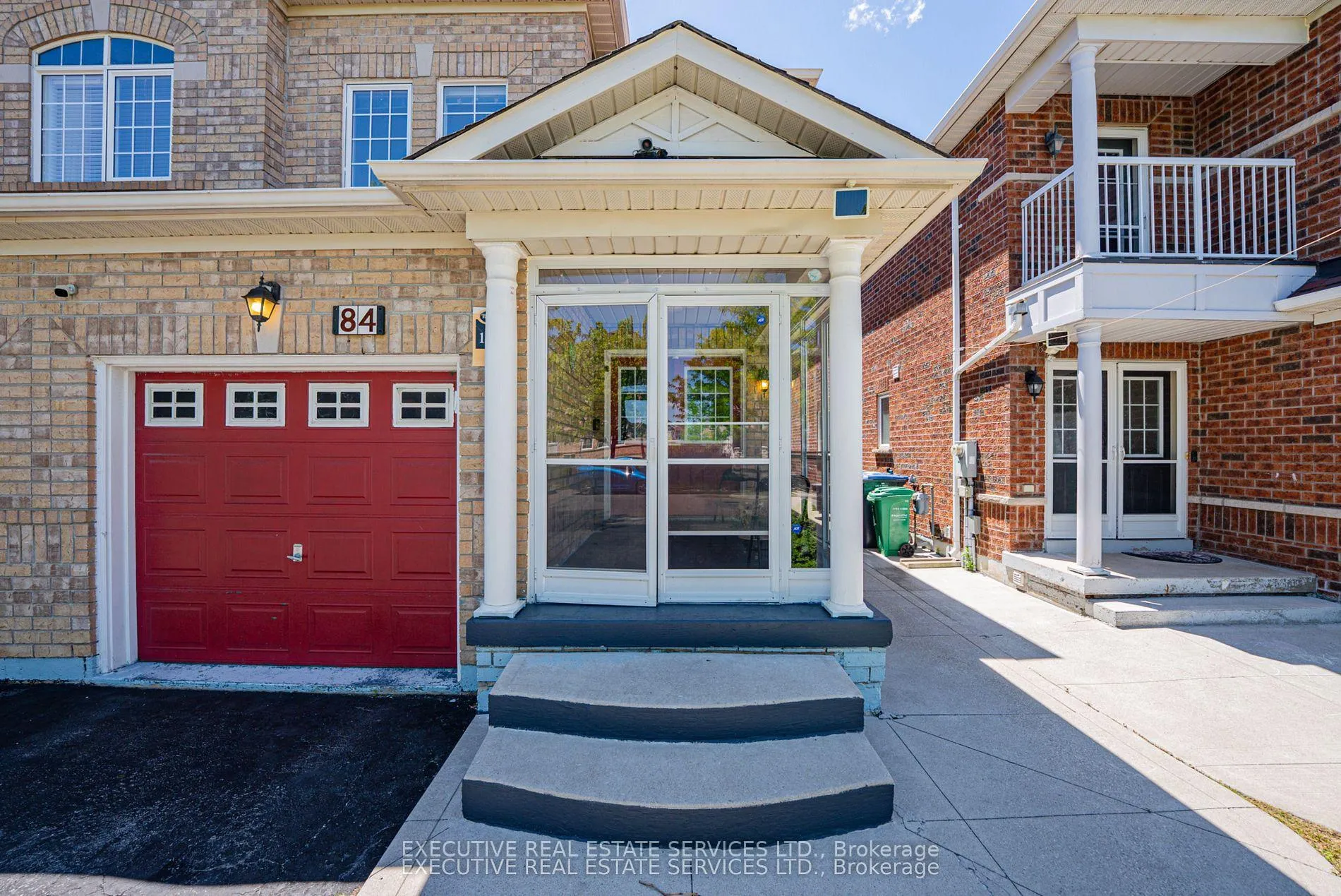 Photo 4 of 84 Dewridge Court, Brampton, Sandringham-Wellington — HOMEH