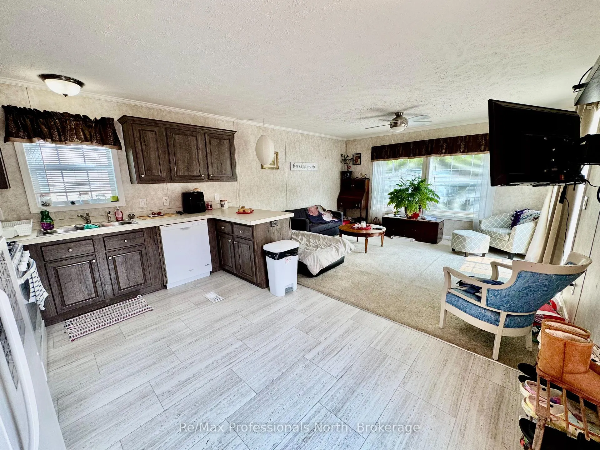 Photo 10 of Unit 60, 1007 Racoon Road, Gravenhurst, Morrison — HOMEH