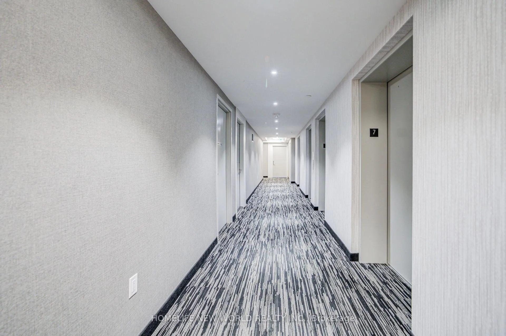 Photo 3 of Unit 705, 50 Wellesley Street E, Toronto, Church-Yonge Corridor — HOMEH