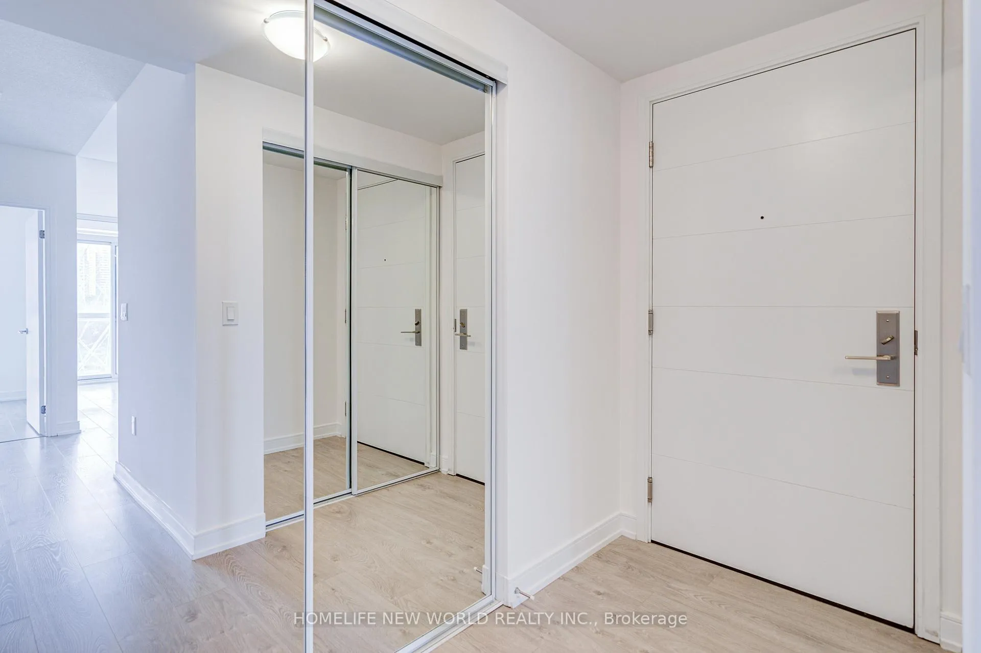 Photo 4 of Unit 705, 50 Wellesley Street E, Toronto, Church-Yonge Corridor — HOMEH