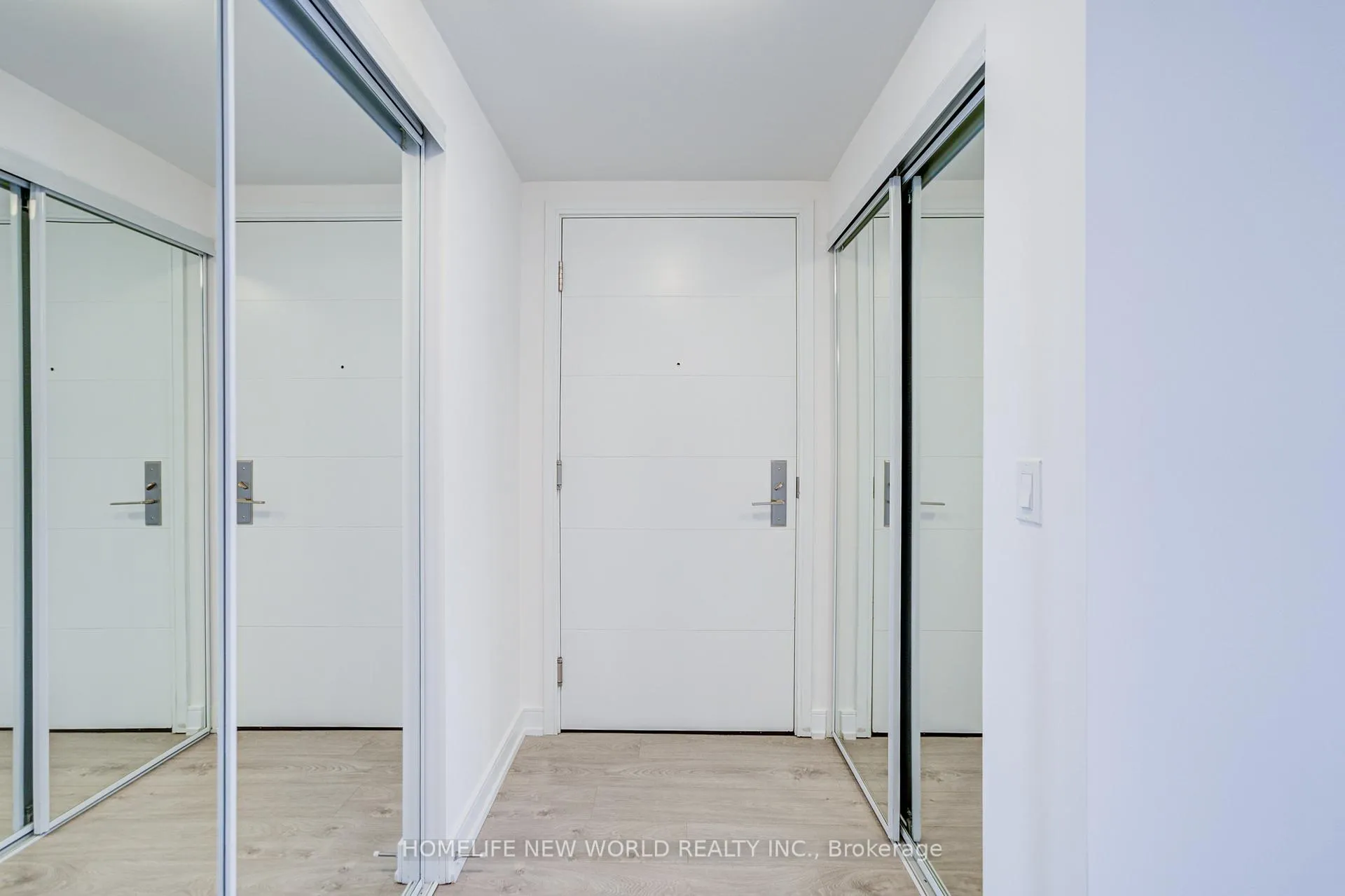 Photo 5 of Unit 705, 50 Wellesley Street E, Toronto, Church-Yonge Corridor — HOMEH