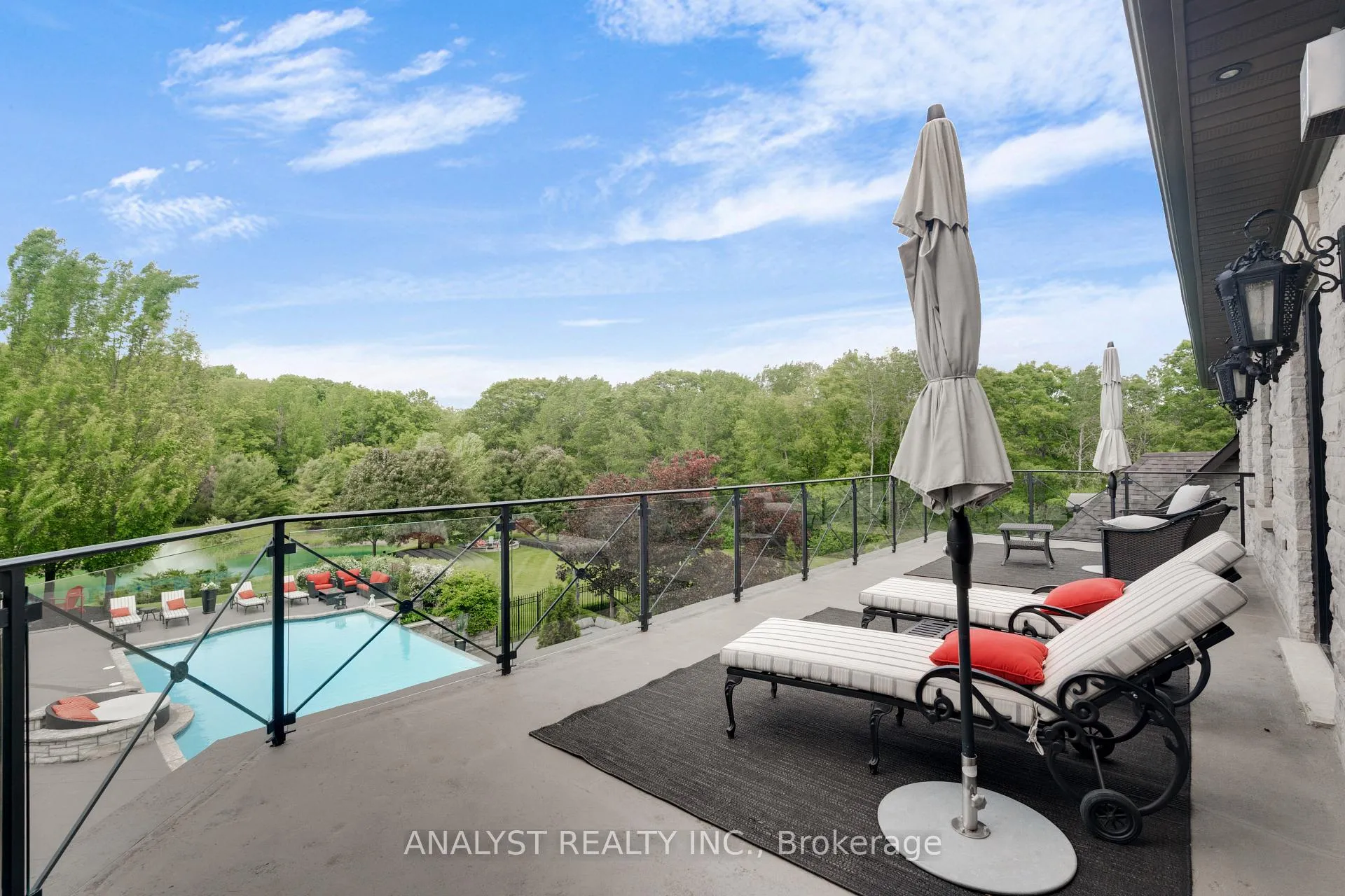 Photo 9 of 76 Scotch Valley Drive, King, King City — HOMEH