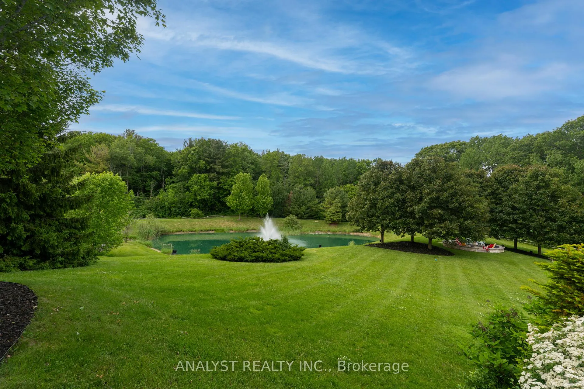 Photo 39 of 76 Scotch Valley Drive, King, King City — HOMEH