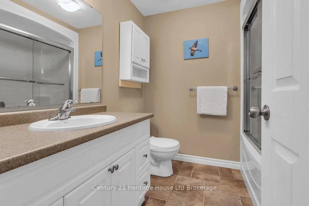 Photo 21 of 33 Park Place, Tillsonburg — HOMEH