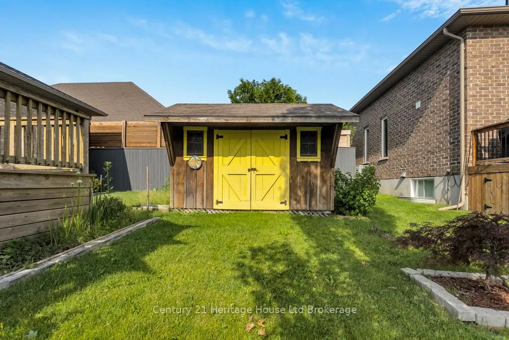 Photo 28 of 33 Park Place, Tillsonburg — HOMEH