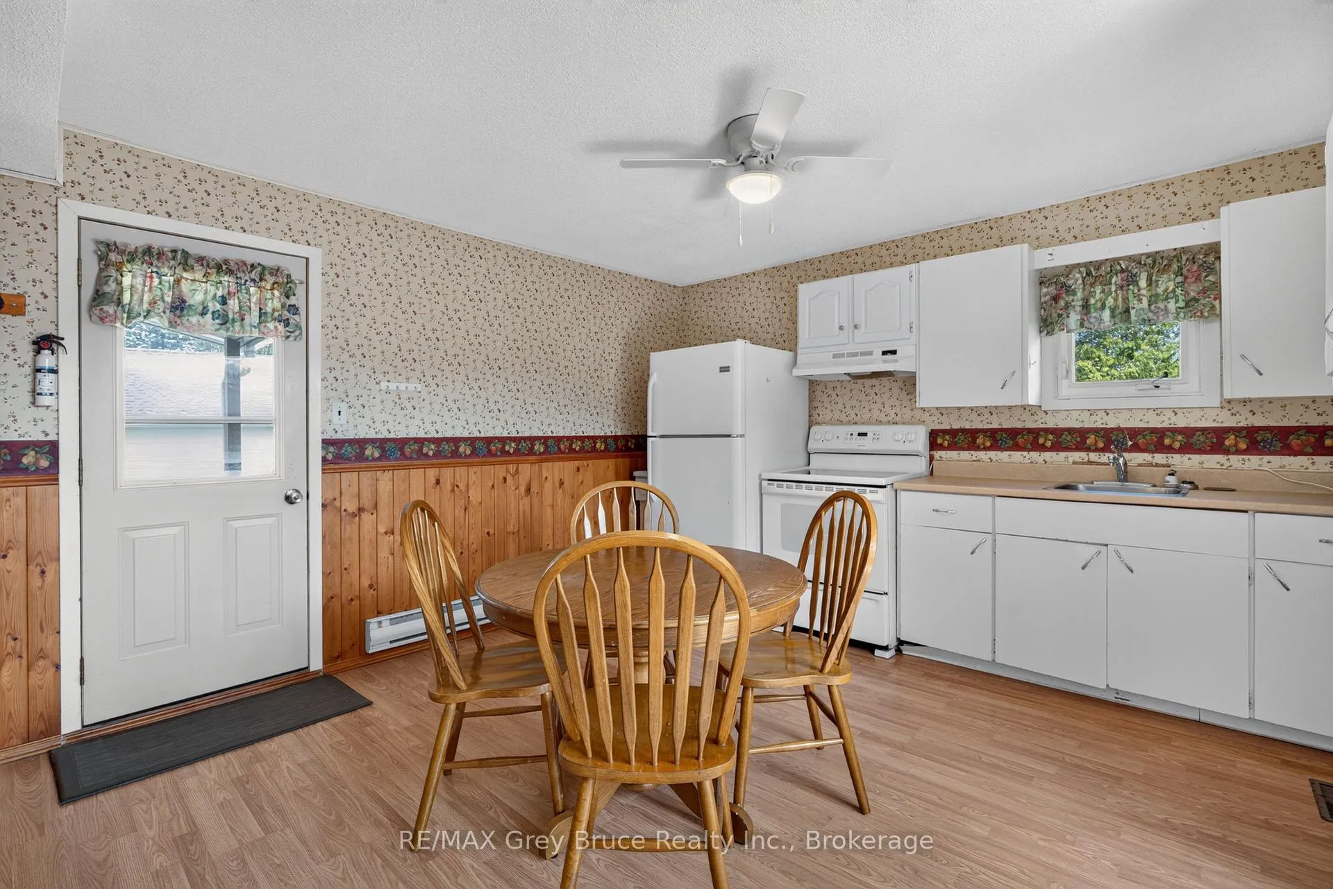 Photo 7 of 303049 Grey 15 Road, Meaford — HOMEH