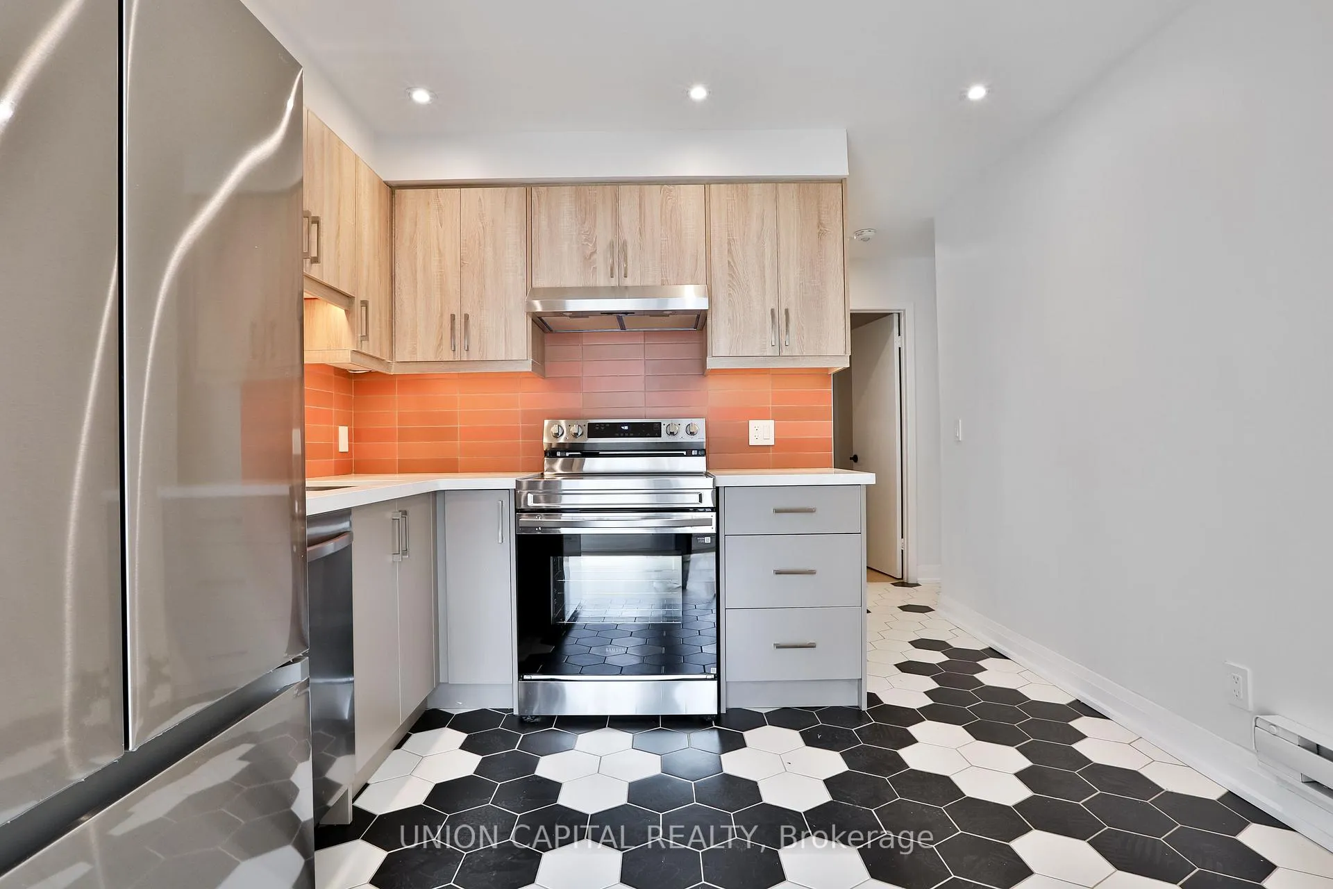 Photo 4 of Unit 1, 612 Gerrard Street E, Toronto, North Riverdale — HOMEH