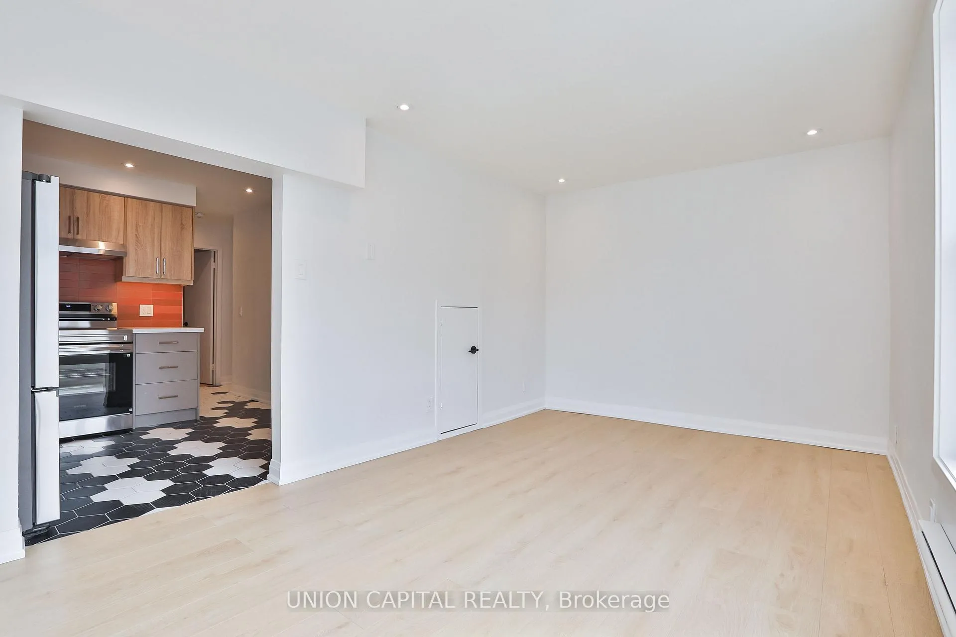 Photo 6 of Unit 1, 612 Gerrard Street E, Toronto, North Riverdale — HOMEH