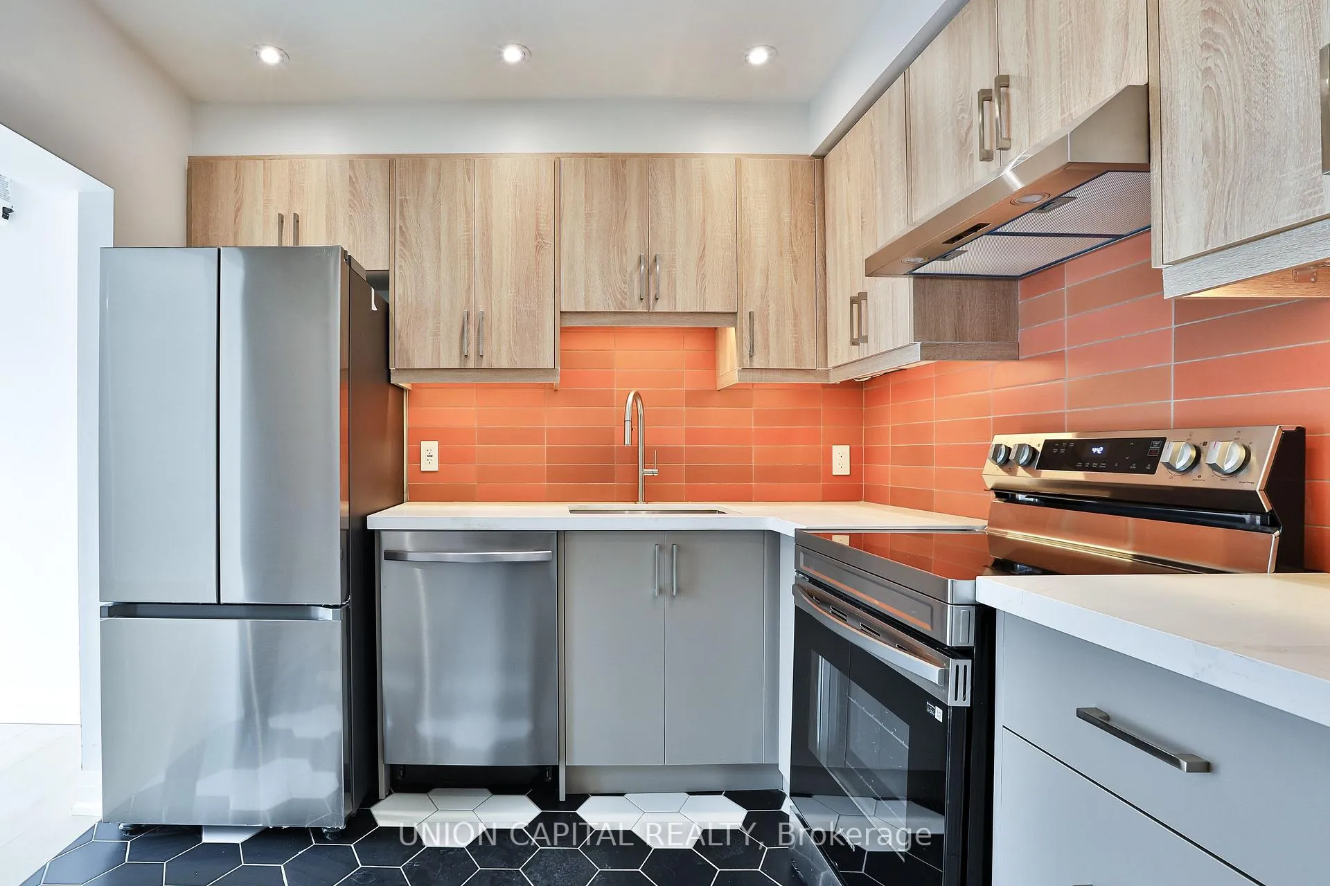 Photo 9 of Unit 1, 612 Gerrard Street E, Toronto, North Riverdale — HOMEH