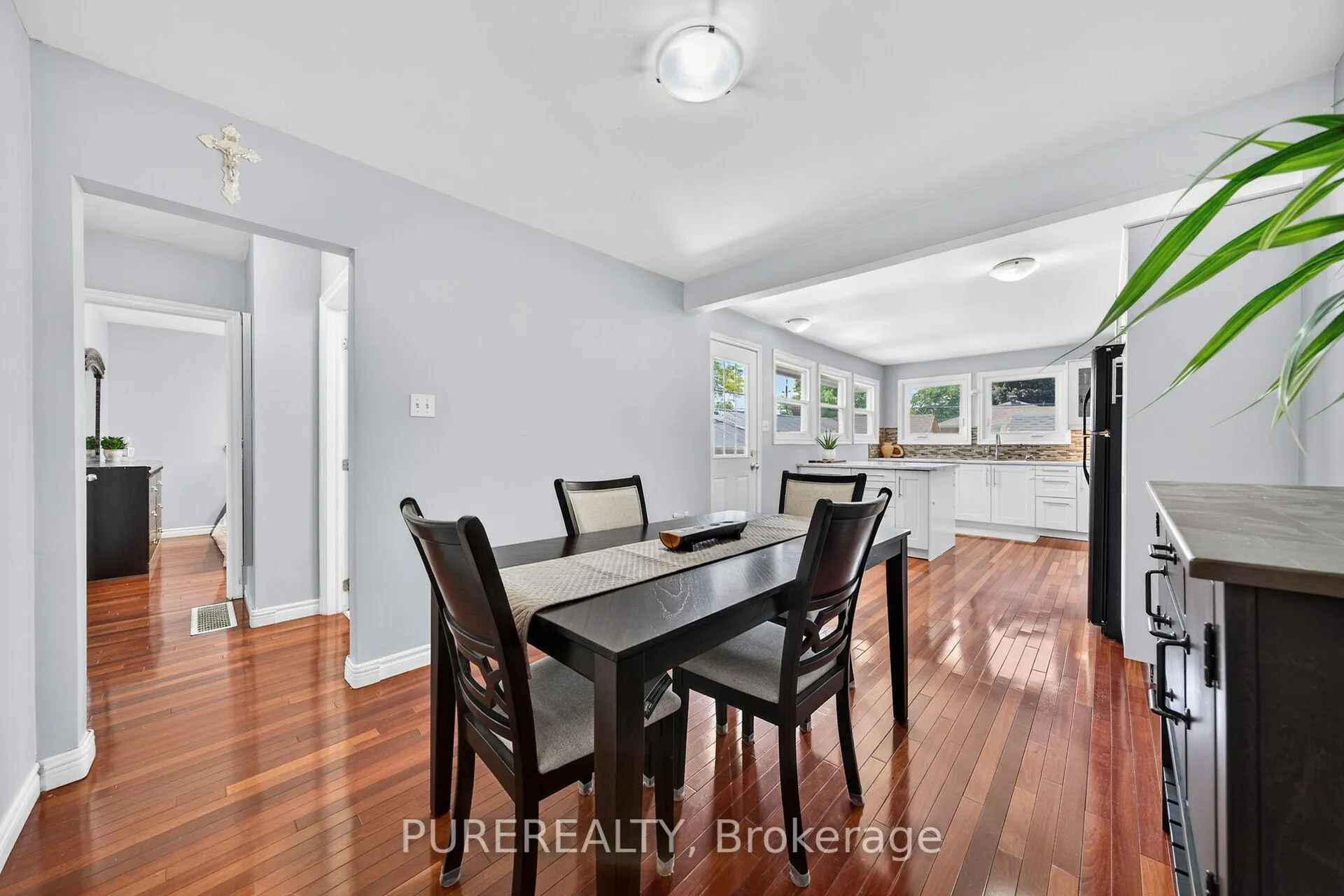 Photo 10 of 830 Garth Street, Hamilton, Westcliffe — HOMEH