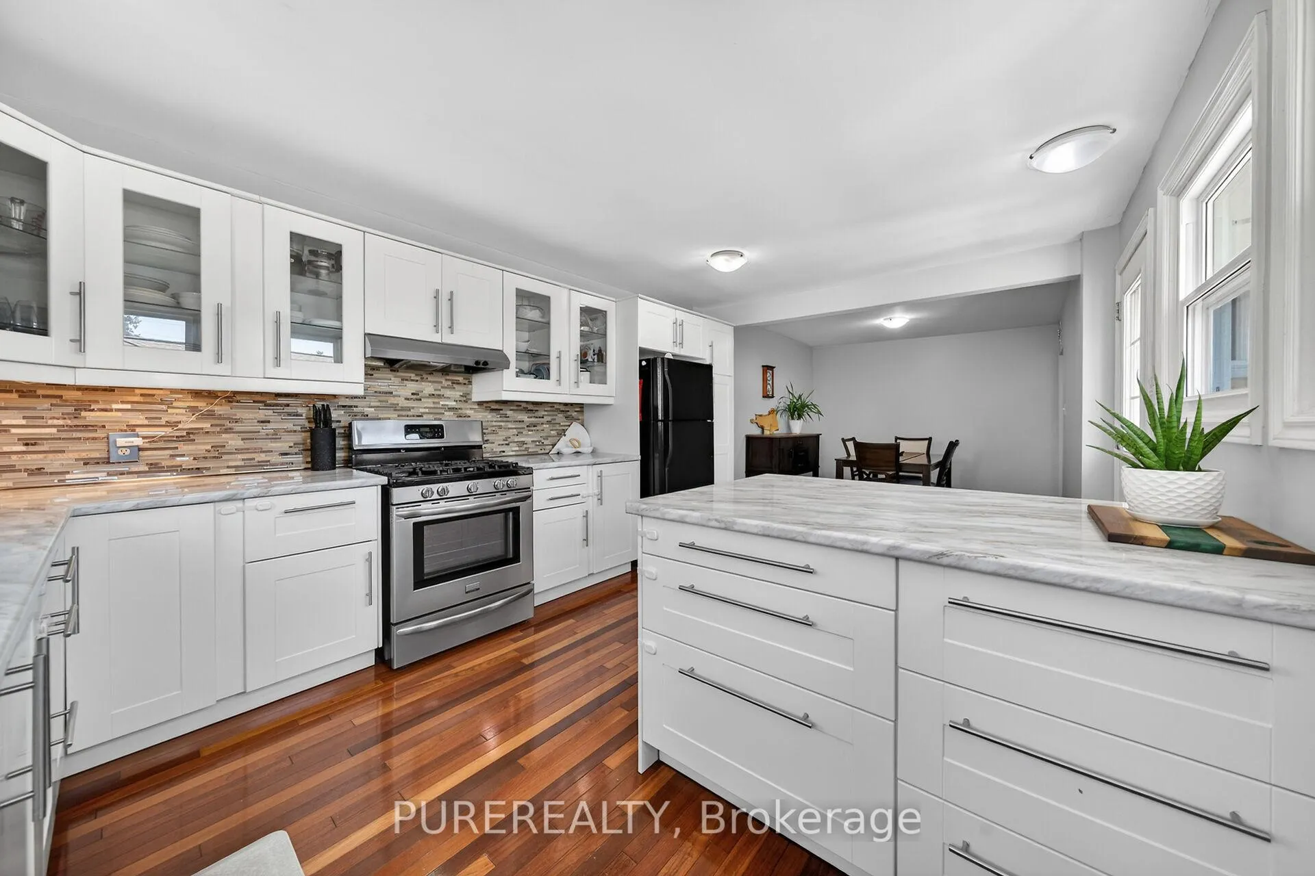 Photo 14 of 830 Garth Street, Hamilton, Westcliffe — HOMEH