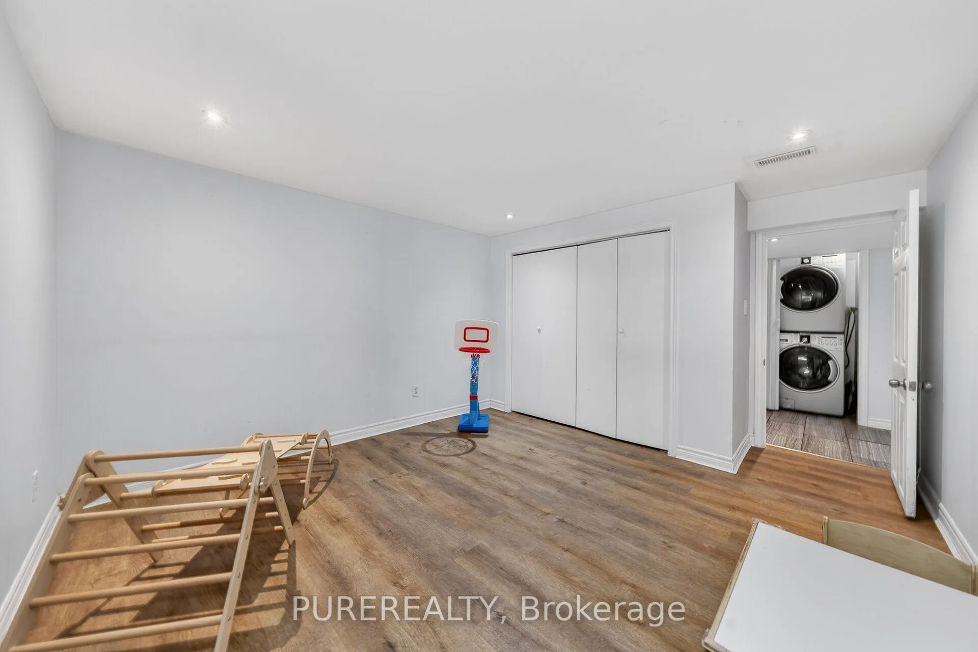Photo 29 of 830 Garth Street, Hamilton, Westcliffe — HOMEH