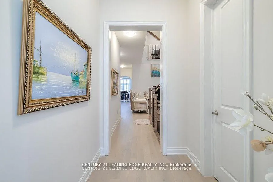 Photo 3 of 77 Terravista Crescent, Vaughan, Vellore Village — HOMEH