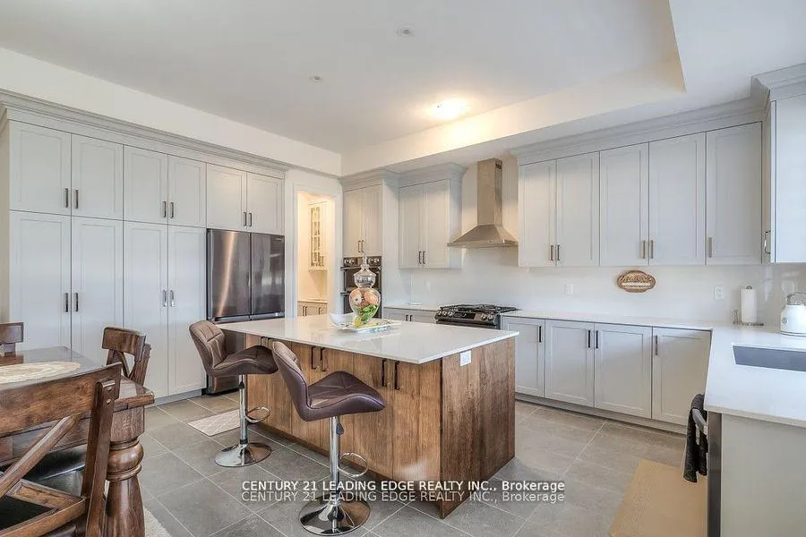 Photo 11 of 77 Terravista Crescent, Vaughan, Vellore Village — HOMEH