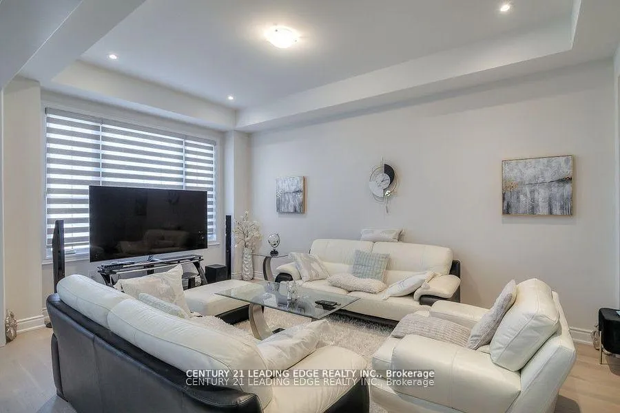 Photo 18 of 77 Terravista Crescent, Vaughan, Vellore Village — HOMEH