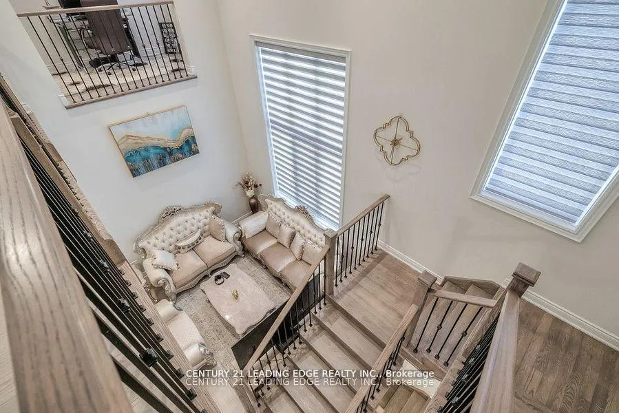Photo 23 of 77 Terravista Crescent, Vaughan, Vellore Village — HOMEH