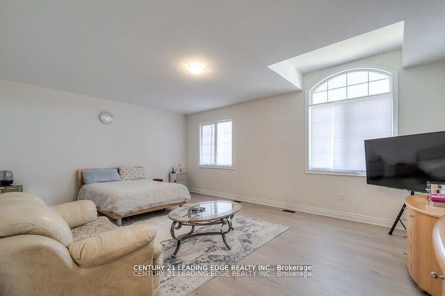 Photo 34 of 77 Terravista Crescent, Vaughan, Vellore Village — HOMEH