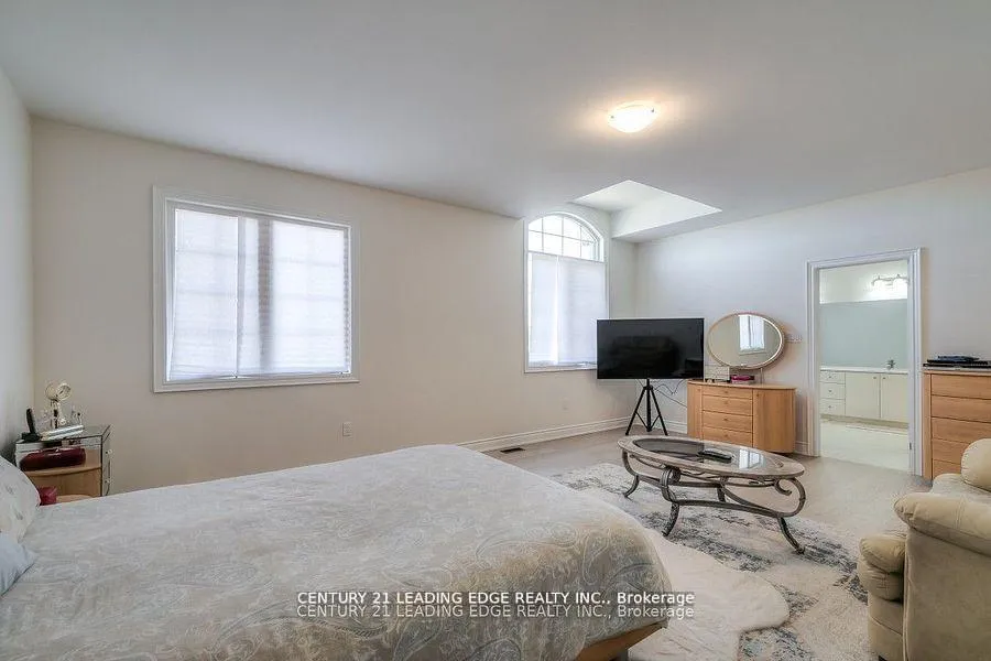 Photo 35 of 77 Terravista Crescent, Vaughan, Vellore Village — HOMEH