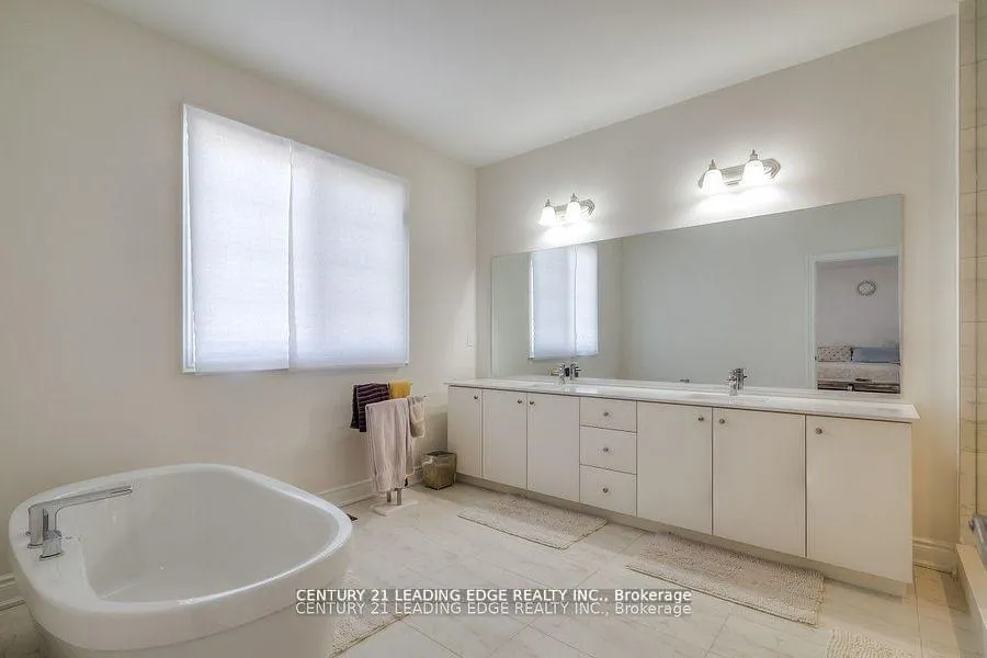 Photo 37 of 77 Terravista Crescent, Vaughan, Vellore Village — HOMEH