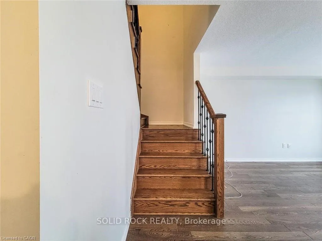 Photo 13 of 3 Cooke Avenue, Brantford, Echo Place — HOMEH