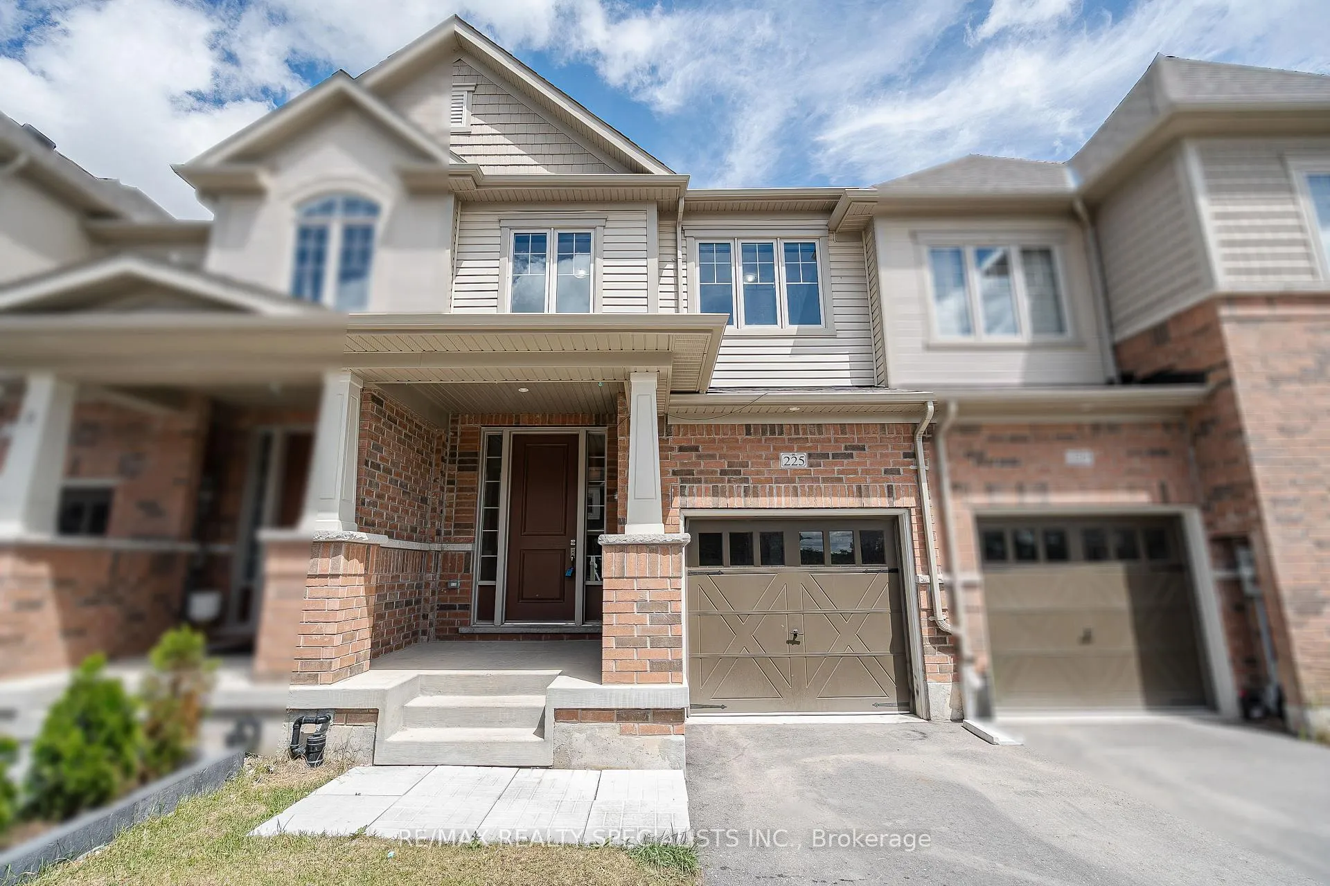 Front of 225 Broadacre Drive