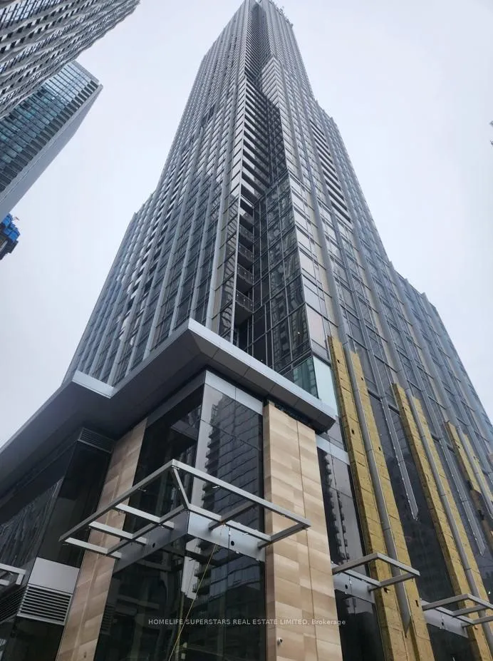 Front of Unit 3110, 11 Yorkville Avenue