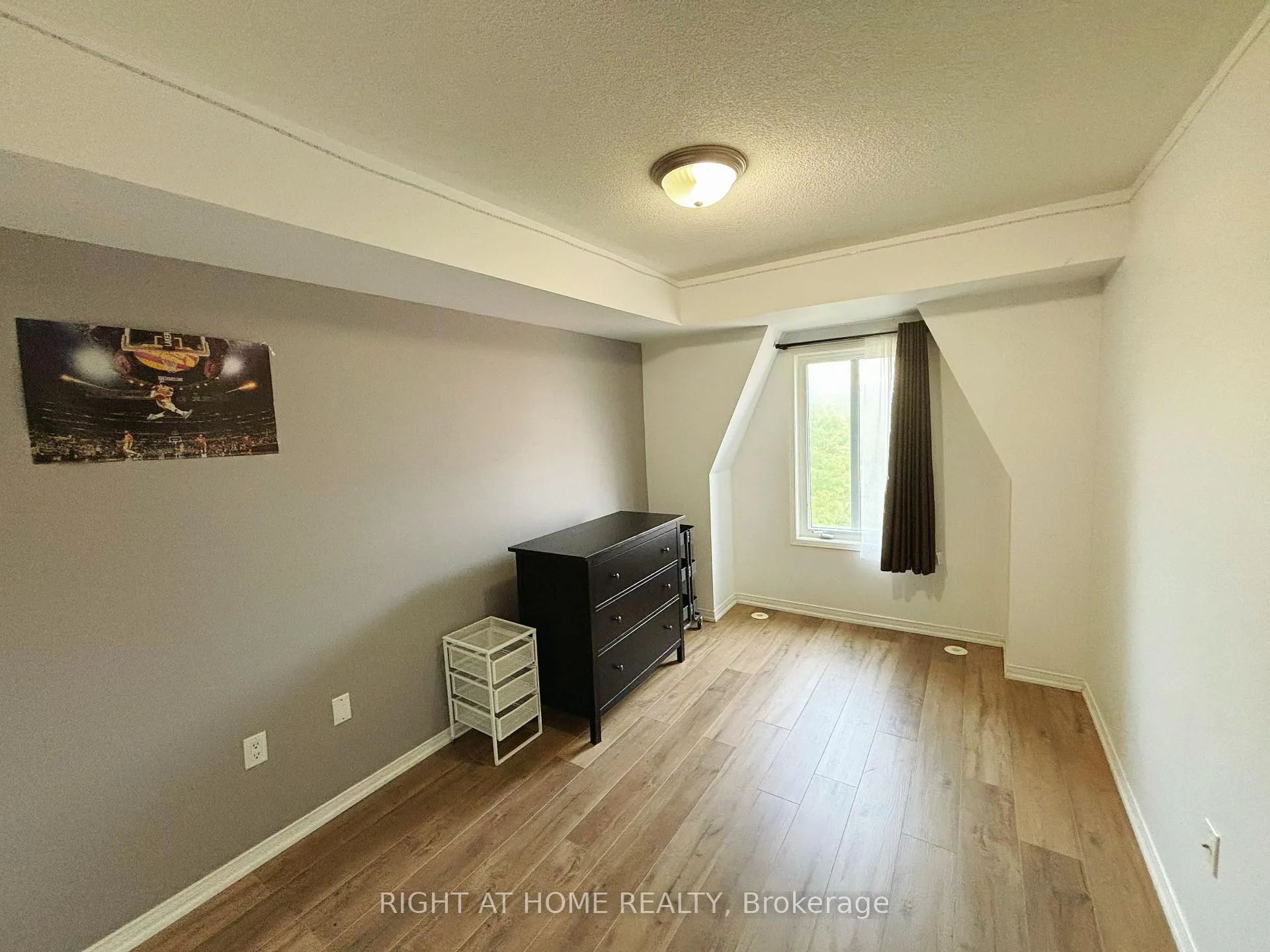 Photo 6 of Unit 351, 312 John Street, Markham, Aileen-Willowbrook — HOMEH