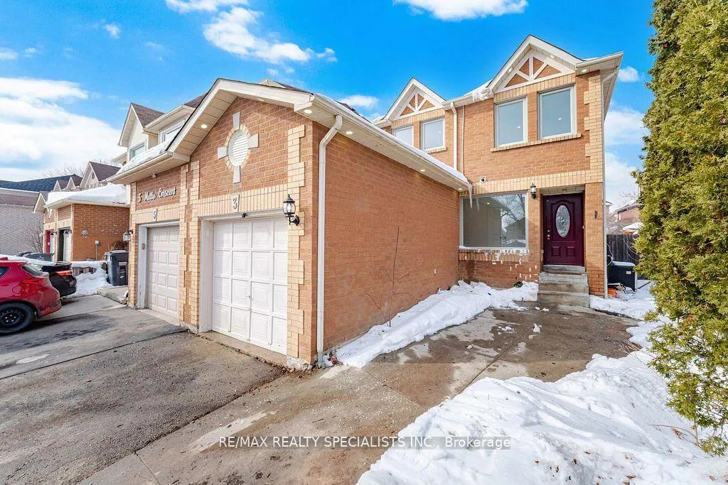 Photo 7 of 3 Mullis Crescent, Brampton, Fletcher's West — HOMEH