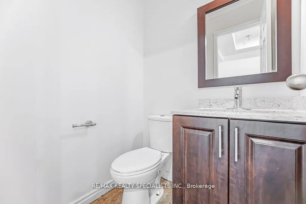 Photo 16 of 3 Mullis Crescent, Brampton, Fletcher's West — HOMEH