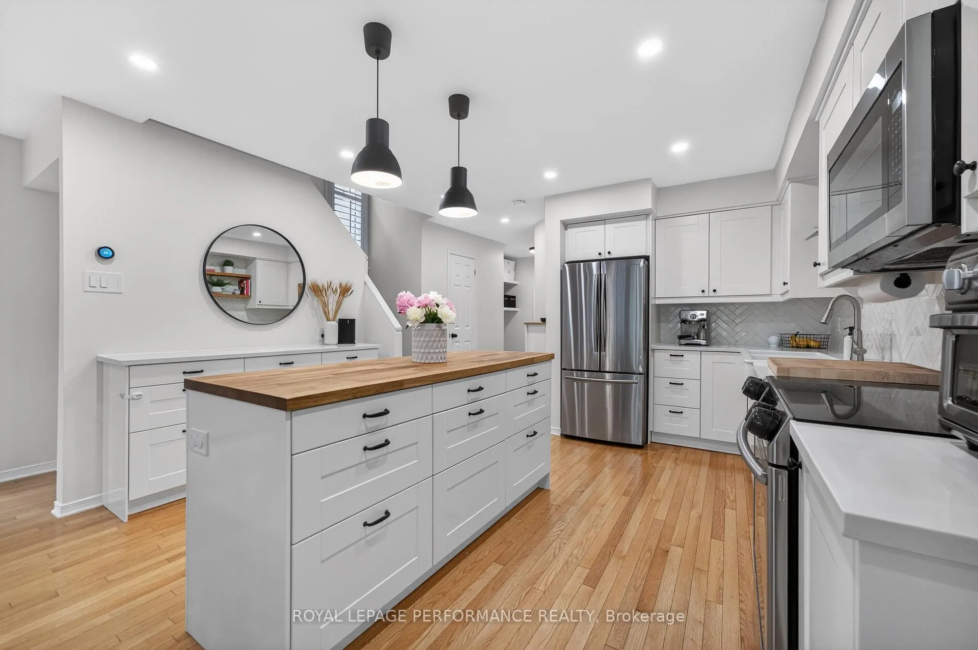 Photo 8 of 503 Edison Avenue, Ottawa, McKellar/Highland — HOMEH