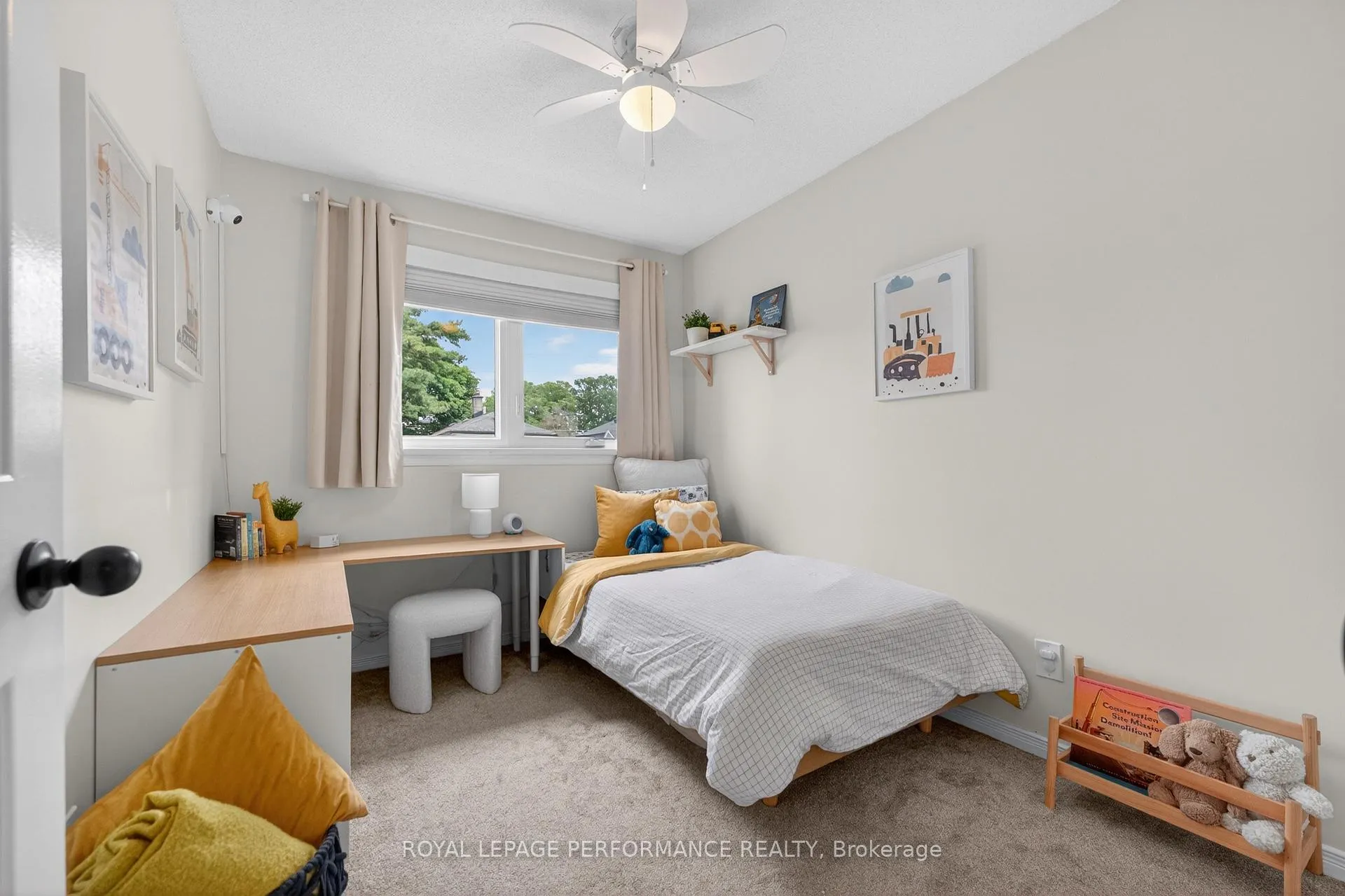Photo 25 of 503 Edison Avenue, Ottawa, McKellar/Highland — HOMEH