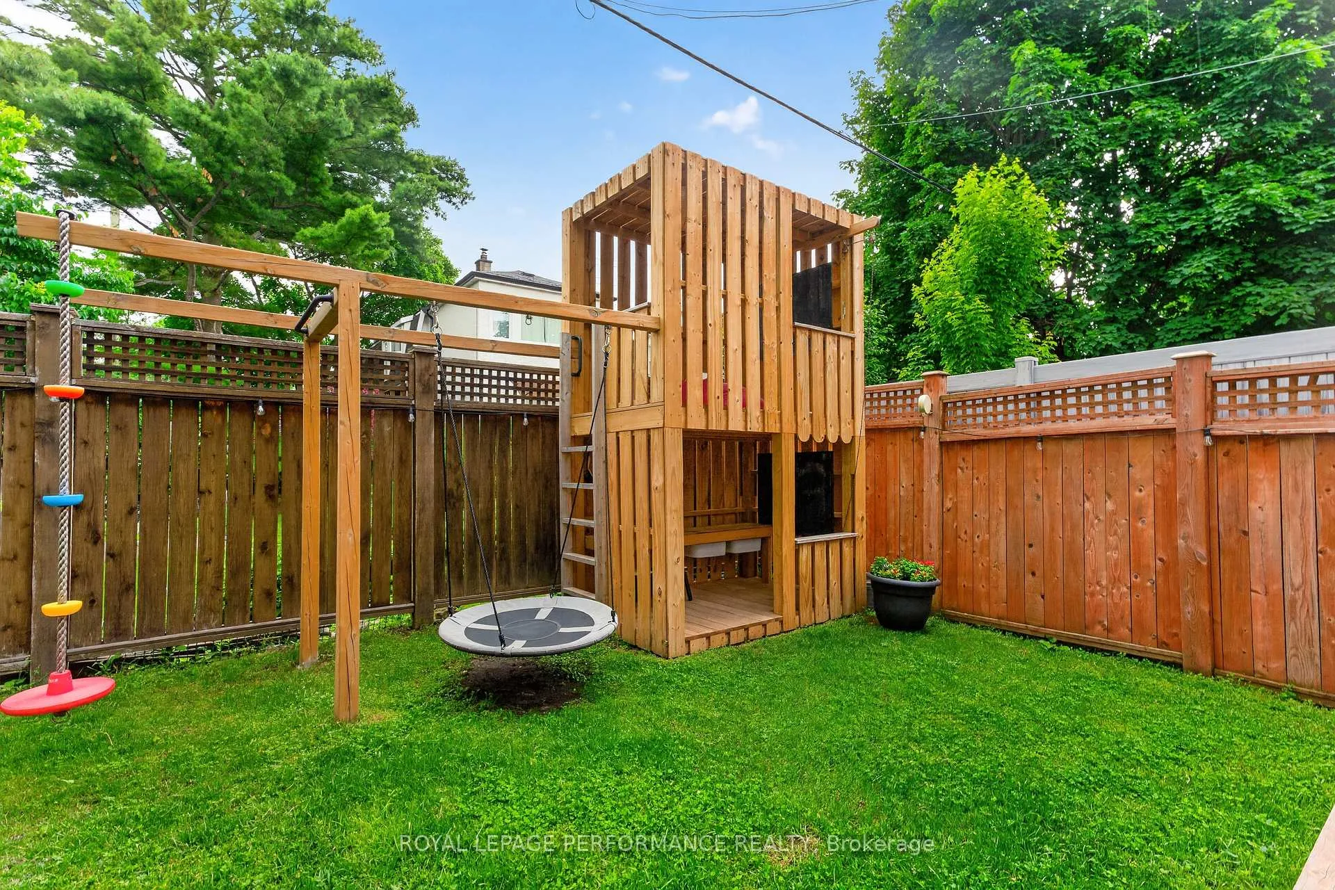 Photo 39 of 503 Edison Avenue, Ottawa, McKellar/Highland — HOMEH