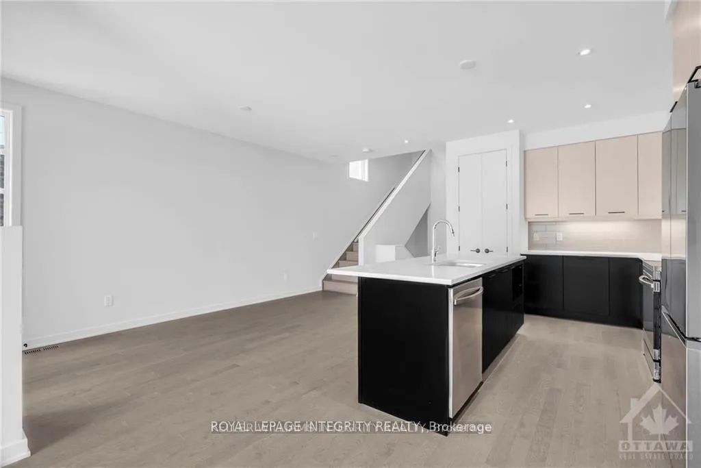 Photo 12 of 254 Shuttleworth Drive, Ottawa, Leitrim — HOMEH
