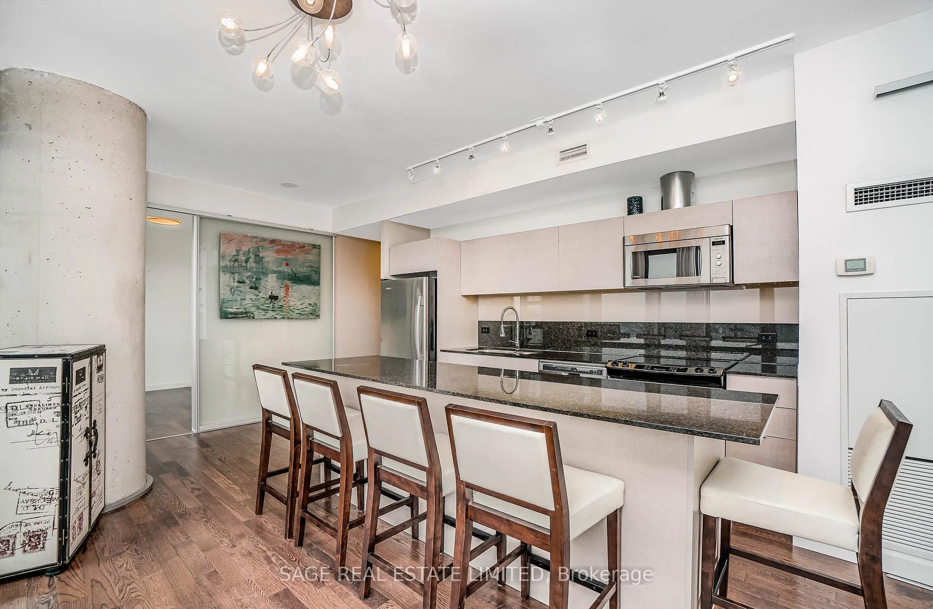 Photo 6 of Unit 3202, 70 Distillery Lane, Toronto, Waterfront Communities — HOMEH