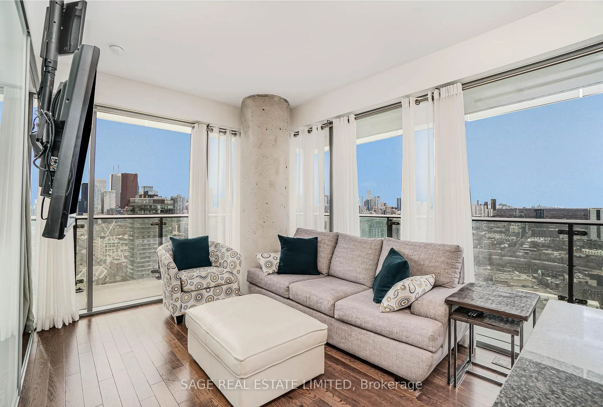 Photo 9 of Unit 3202, 70 Distillery Lane, Toronto, Waterfront Communities — HOMEH