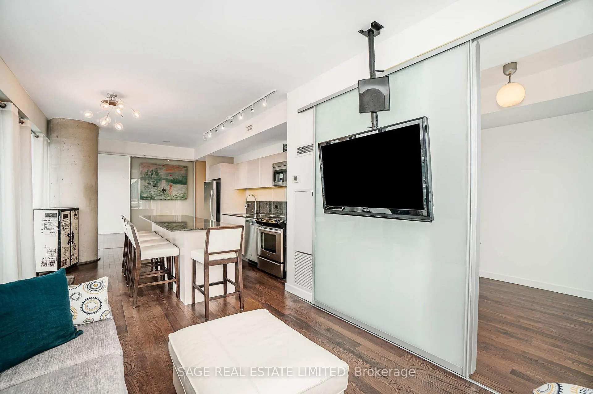 Photo 10 of Unit 3202, 70 Distillery Lane, Toronto, Waterfront Communities — HOMEH