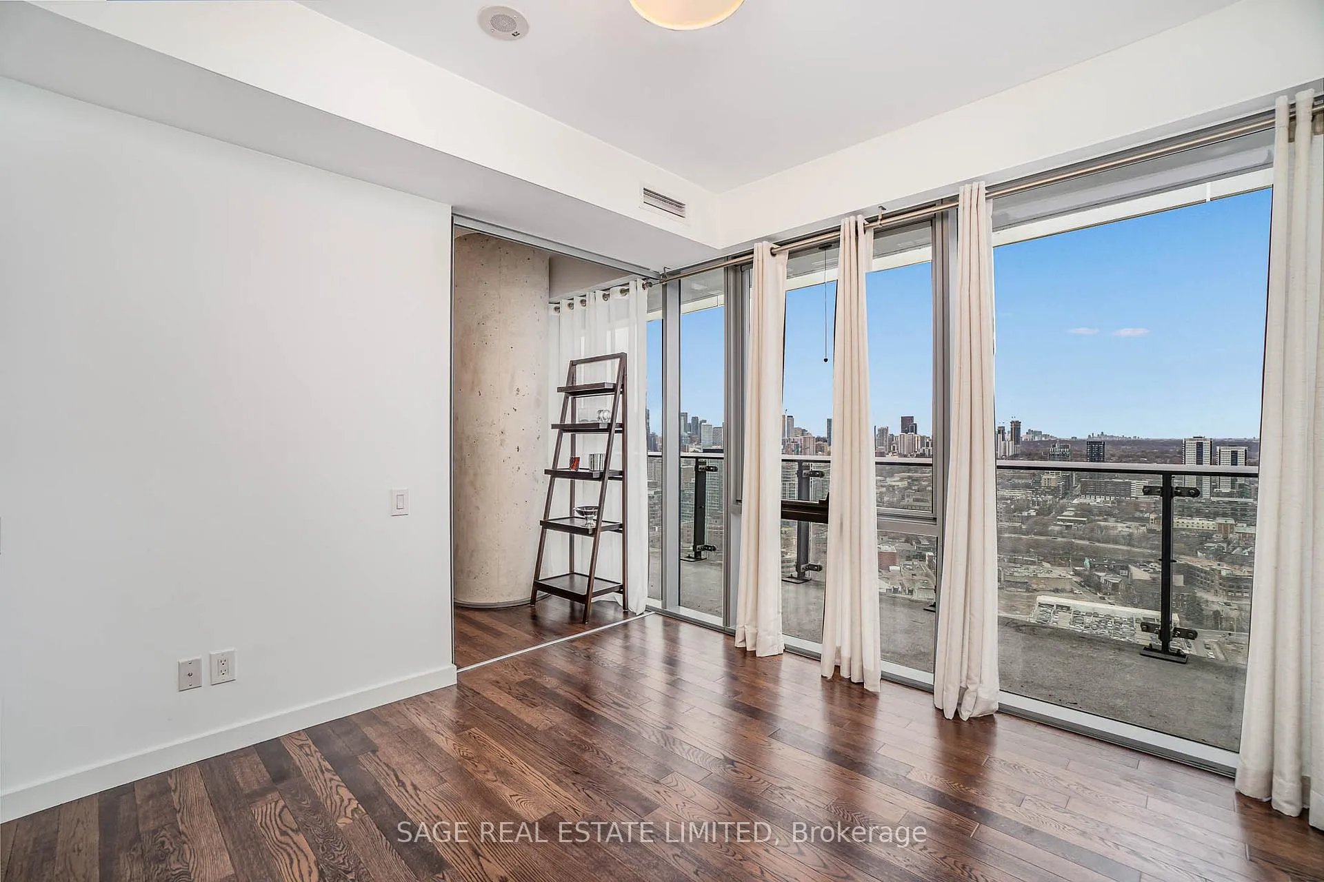 Photo 13 of Unit 3202, 70 Distillery Lane, Toronto, Waterfront Communities — HOMEH
