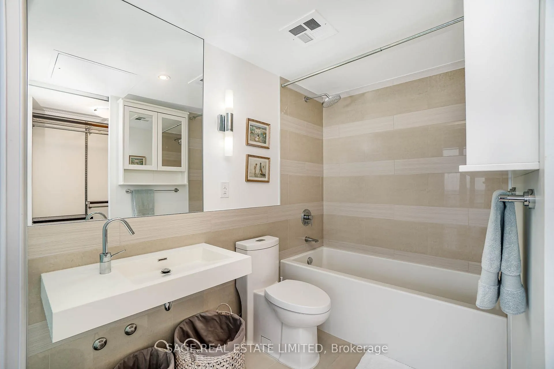 Photo 14 of Unit 3202, 70 Distillery Lane, Toronto, Waterfront Communities — HOMEH